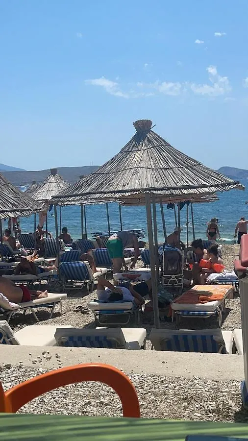Mohito Beach Apartment 1 ساراندا